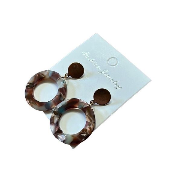 Earrings‎ - Picture 1 of 1